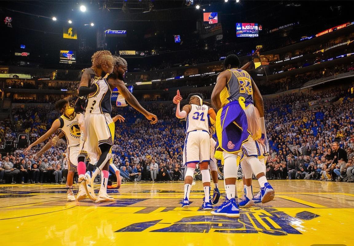 2019年NBA勇士VS湖人巅峰对决回顾