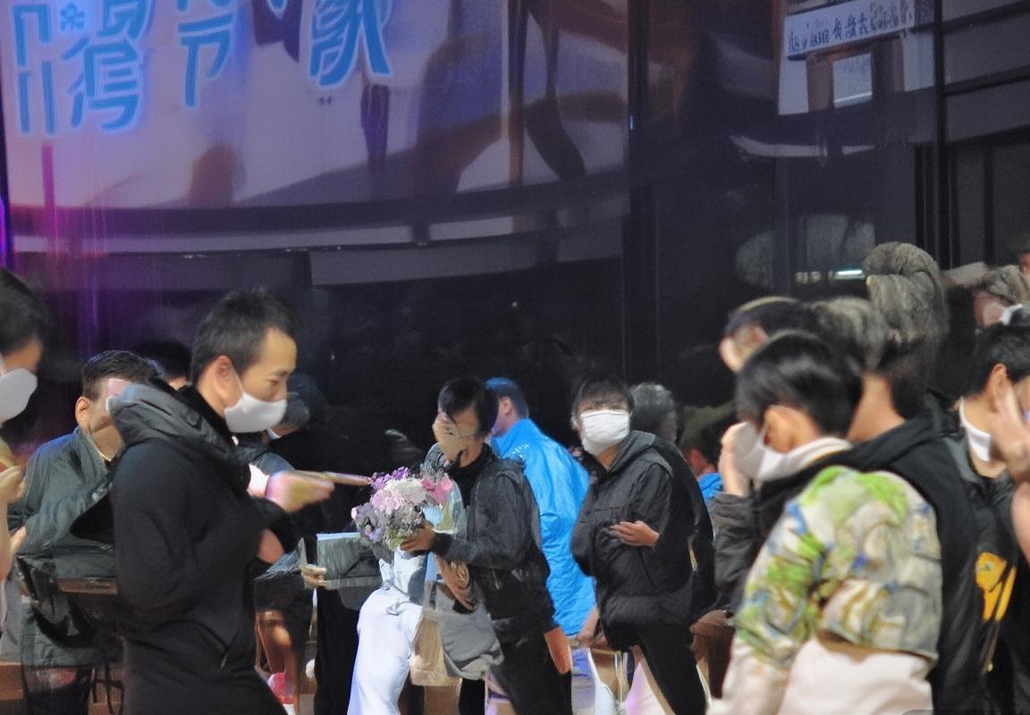 2015年NBA焦点战：芝加哥公牛VS波特兰开拓者激战回顾(图2)