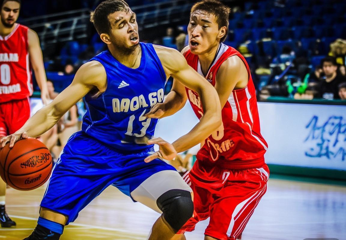 北控VS福建：恩怨对决，战术揭秘与关键人物分析(图2)